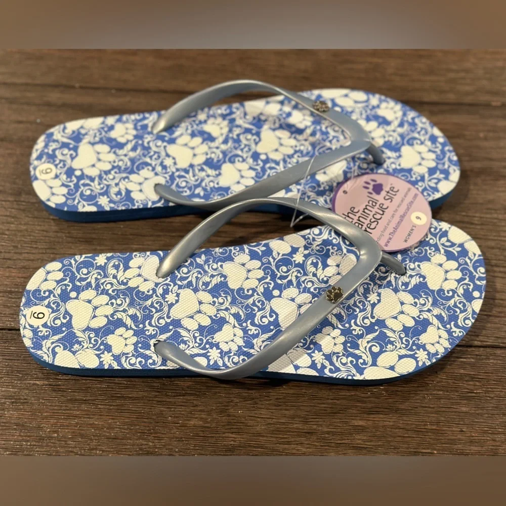 Animal Dog print Flip Flop Sandals Animal Rescue Size 9, NWT‎